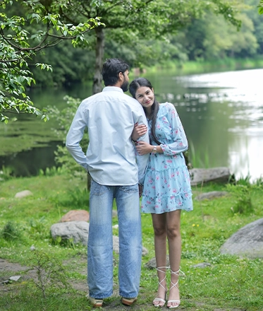 Pre-wedding shoots by Color Click Studio